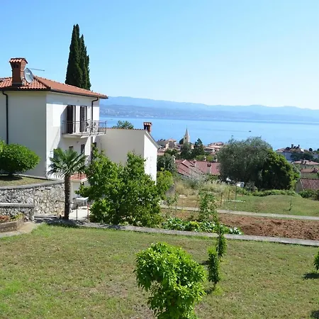Fiore Apartment