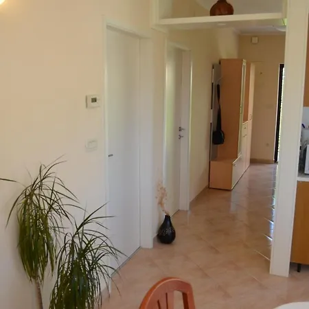 Fiore Apartment